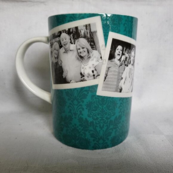 Pair of Coronation St. Mugs - Picture 3 of 13